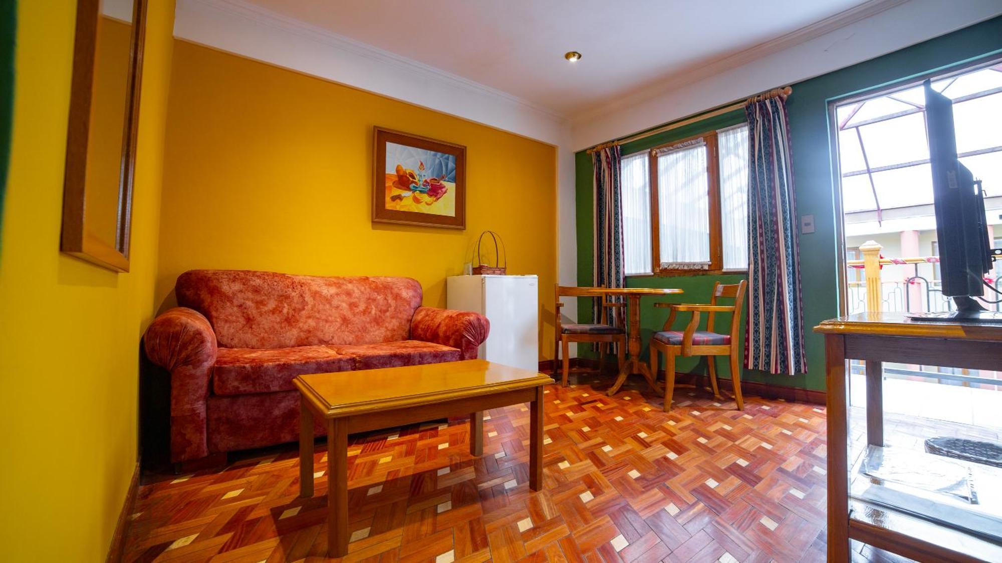 Hotel Cima Argentum Потоси Экстерьер фото