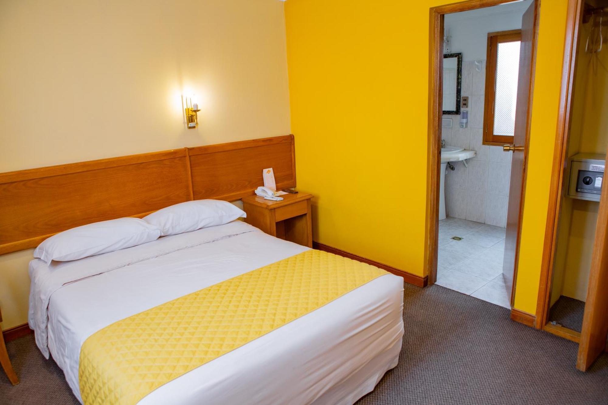 Hotel Cima Argentum Потоси Экстерьер фото