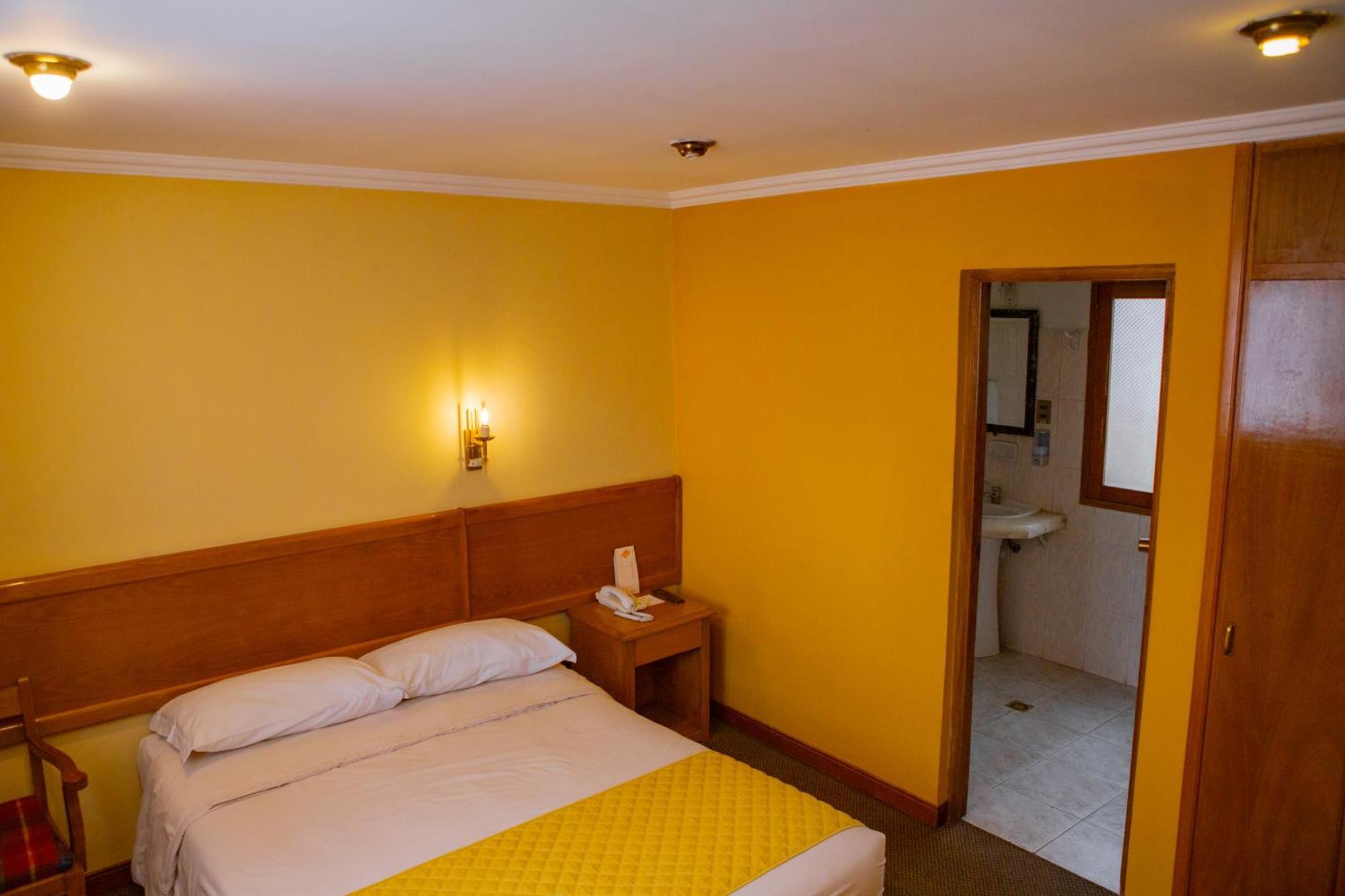 Hotel Cima Argentum Потоси Экстерьер фото